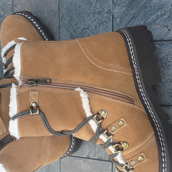 EARTH ANKLE BOOTIES NWT - Picture 7 of 9